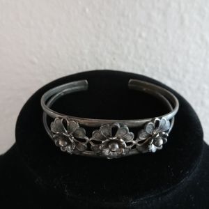 VINTAGE FLORAL BRACELET